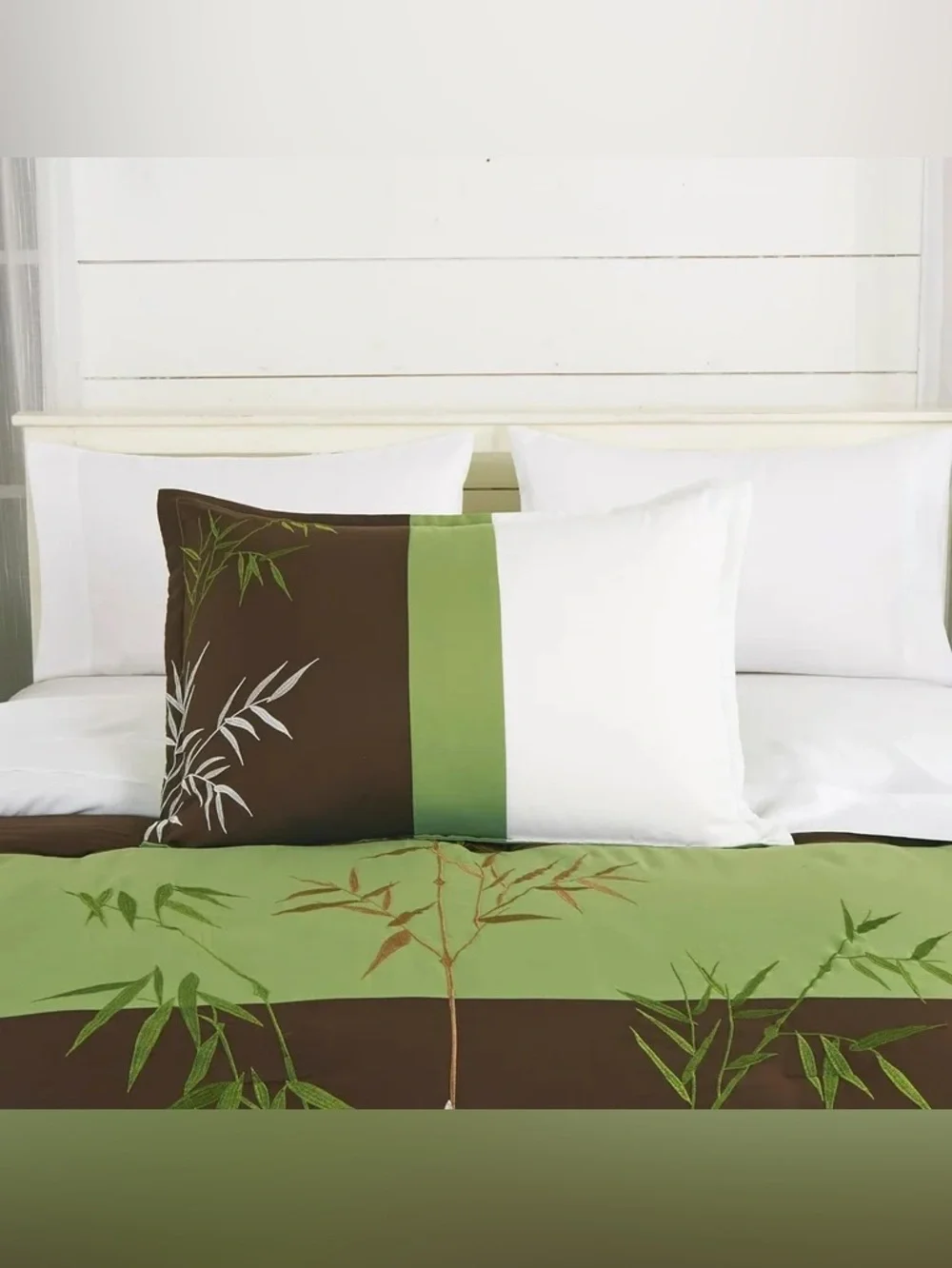 Green and Brown Bamboo 3 piece Comforter Set -Queen